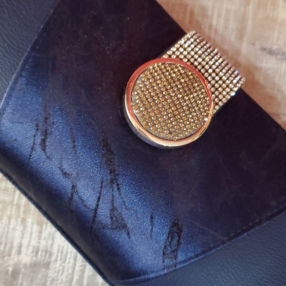 Blue Clutch